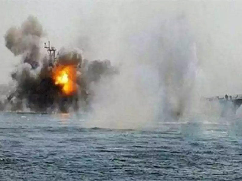 تدمير 4 زوارق مفخخة بالحديدة 