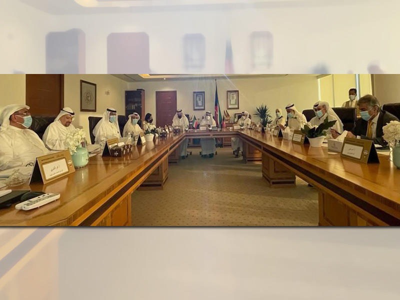 وزير النفط وزير التعليم العالي، رئيس مجلس الجامعات الحكومية د. محمد الفارس مترئساً اجتماع مجلس الجامعات الحكومية 