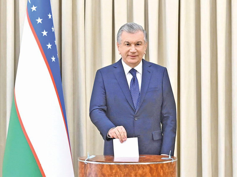 رئيس أوزبكستان شوكت ميرضيايف