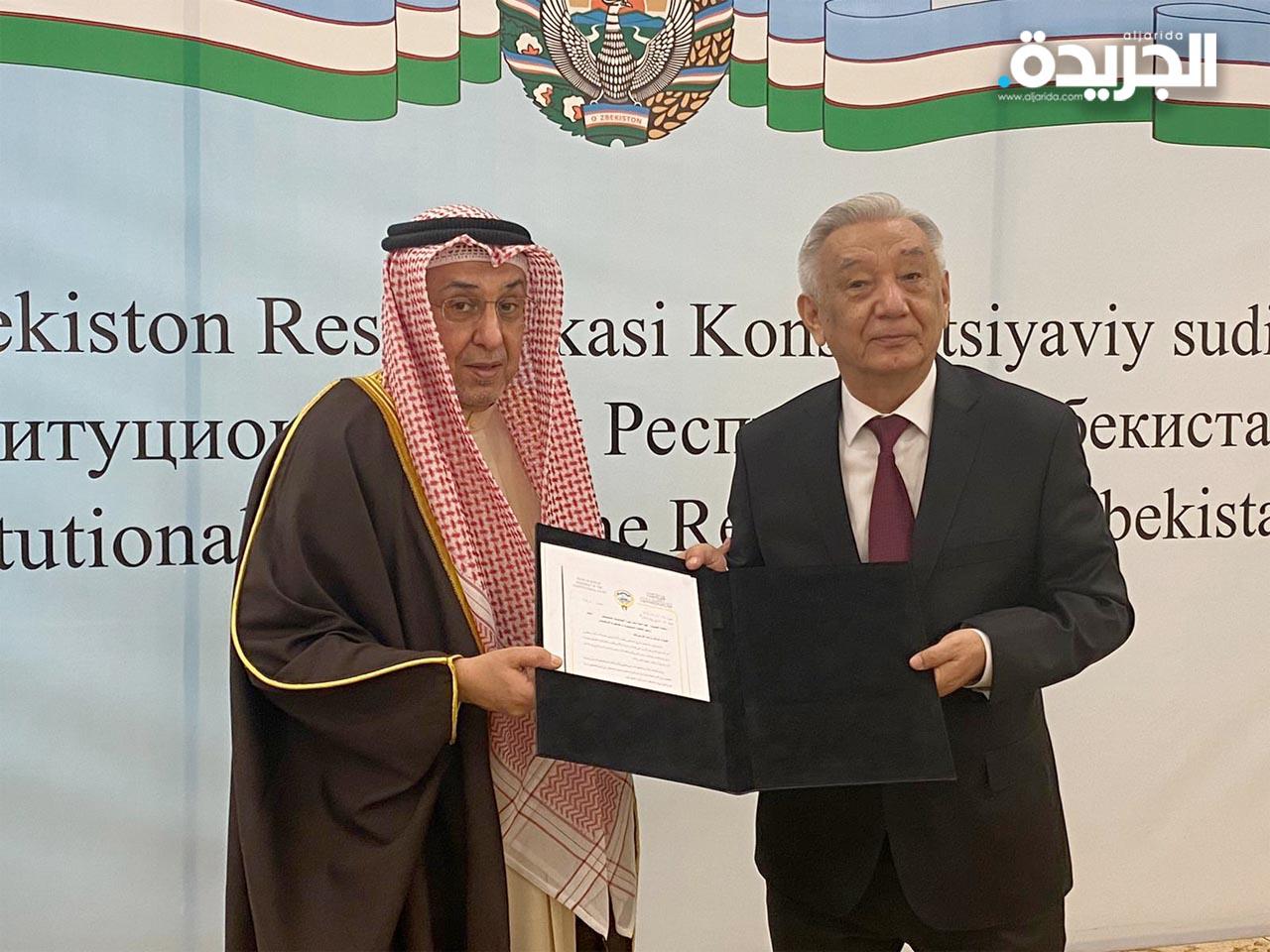 المستشار بن ناجي خلال لقائه مع نظيره الأوزبكي