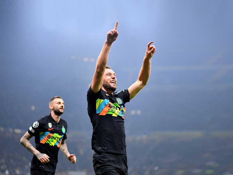 دي فراي وبروزوفيتش نجما الإنتر