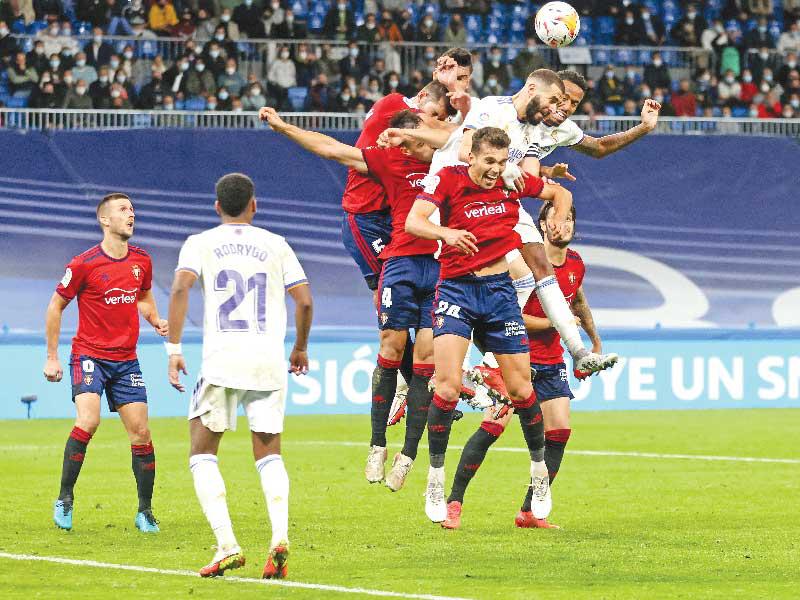 جانب من مباراة ريال مدريد وأوساسونا