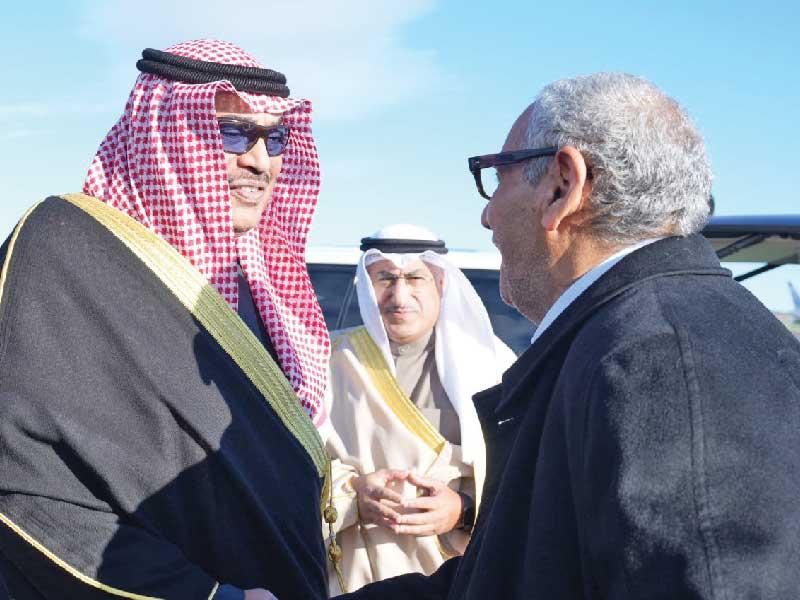  ممثل صاحب السمو أمير البلاد الشيخ نواف الأحمد، رئيس مجلس الوزراء سمو الشيخ صباح الخالد لدى مغادرته غلاسكو أمس