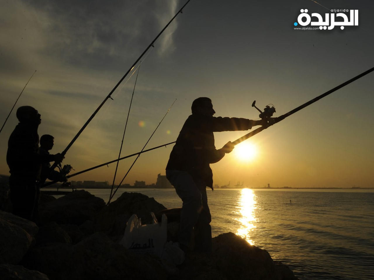 «الحداقة» يقصدون شواطئ البلاد