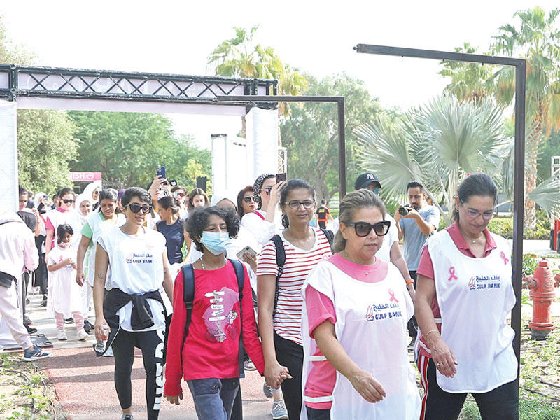 مشاركون في اليوم الصحي