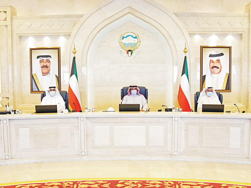 الخالد مترئساً اجتماع مجلس الوزراء أمس