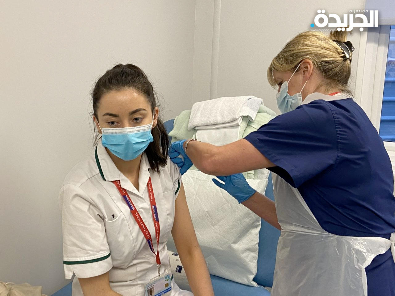 بريطانيا ستجعل اللقاح إلزامياً للعاملين في القطاع الصحي