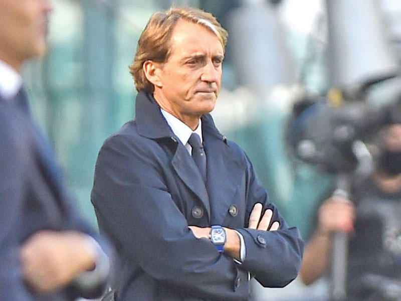 روبرتو مانشيني المدير الفني للمنتخب الإيطالي لكرة القدم