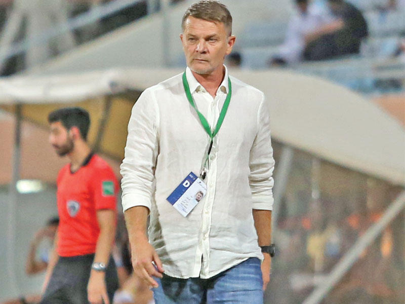 مدرب الفريق الأول لكرة القدم بالنادي العربي الكرواتي انتي ميشا 