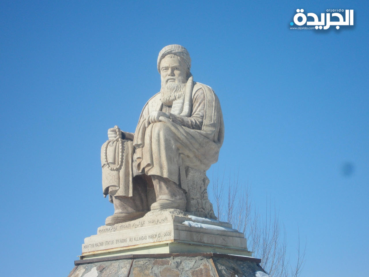 تمثال عبدالعلي مزاري