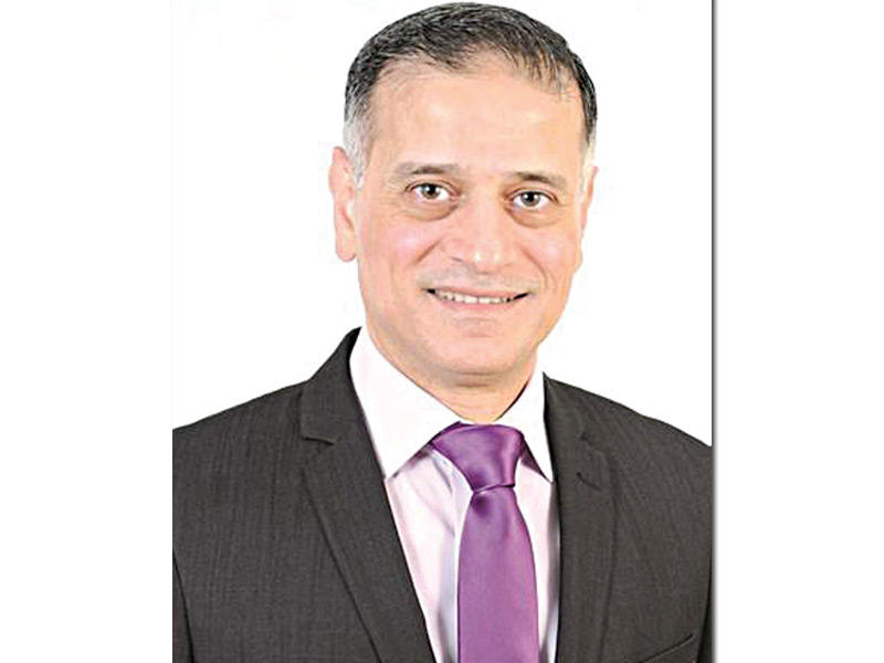  الكاتب د. طارق البكري