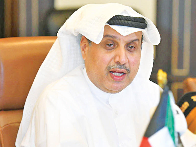  نائب رئيس مجلس الوزراء وزير الدفاع الشيخ حمد الجابر