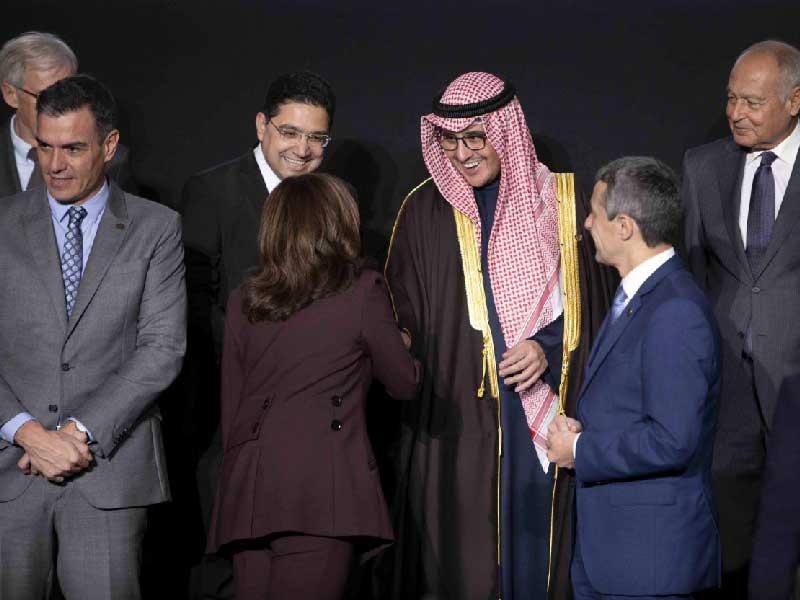 وزير الخارجية وزير الدولة لشؤون مجلس الوزراء رئيس مجلس جامعة الدول العربية على المستوى الوزاري في دورته الـ156 الشيخ د. أحمد الناصر خلال مشاركته في المؤتمر الدولي من أجل ليبيا