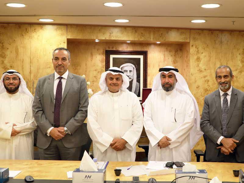 صورة جماعية من توقيع اتفاقية التعاون