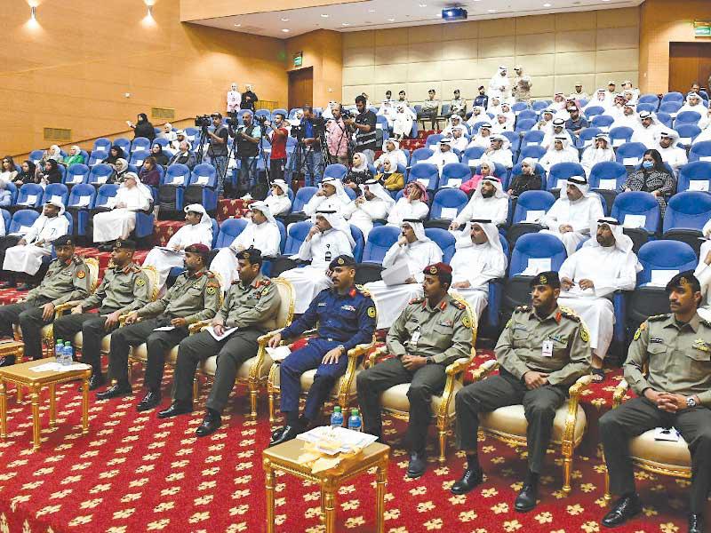 جانب من اللقاء التنويري حول الخدمة العسكرية       (تصوير ميلاد غالي)