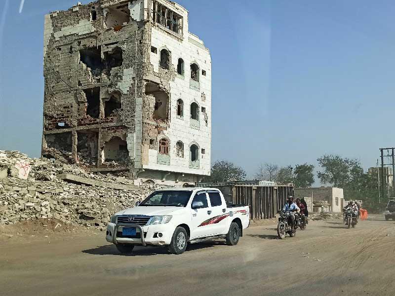  نزوح 6 آلاف يمني  بسبب القتال بالحديدةn