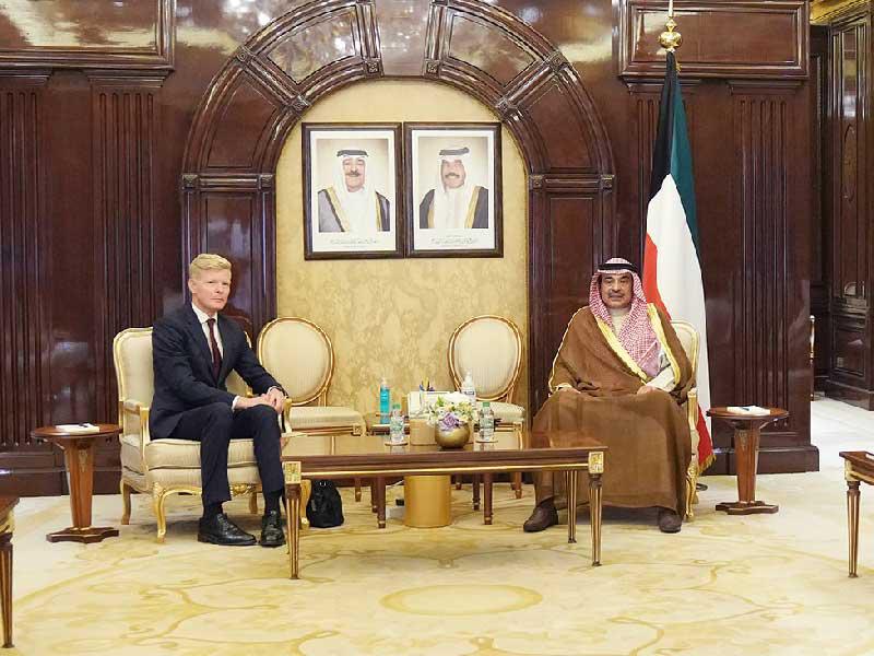 رئيس مجلس الوزراء سمو الشيخ صباح الخالد مستقبلاً غروندبرغ والوفد المرافق له