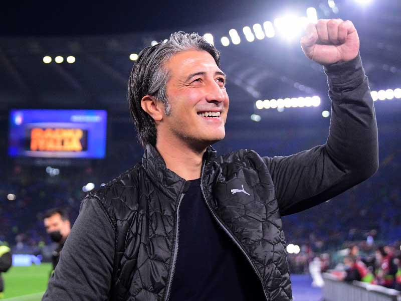 المدير الفني للمنتخب السويسري  مورات ياكين 