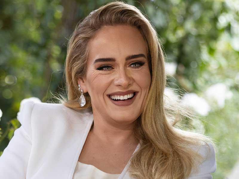 المغنية البريطانية أديل