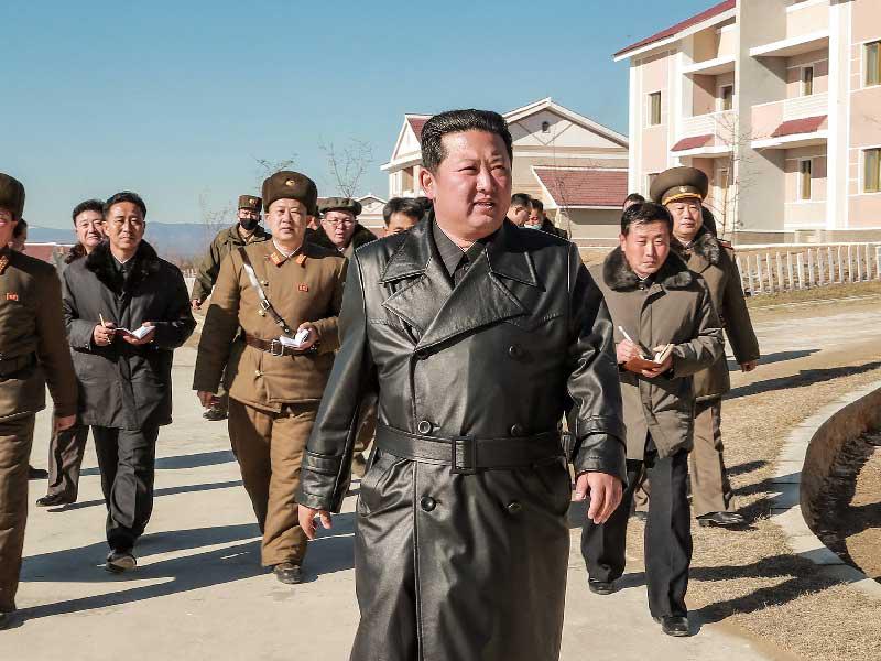 الزعيم الكوري الشمالي كيم جونغ أون 