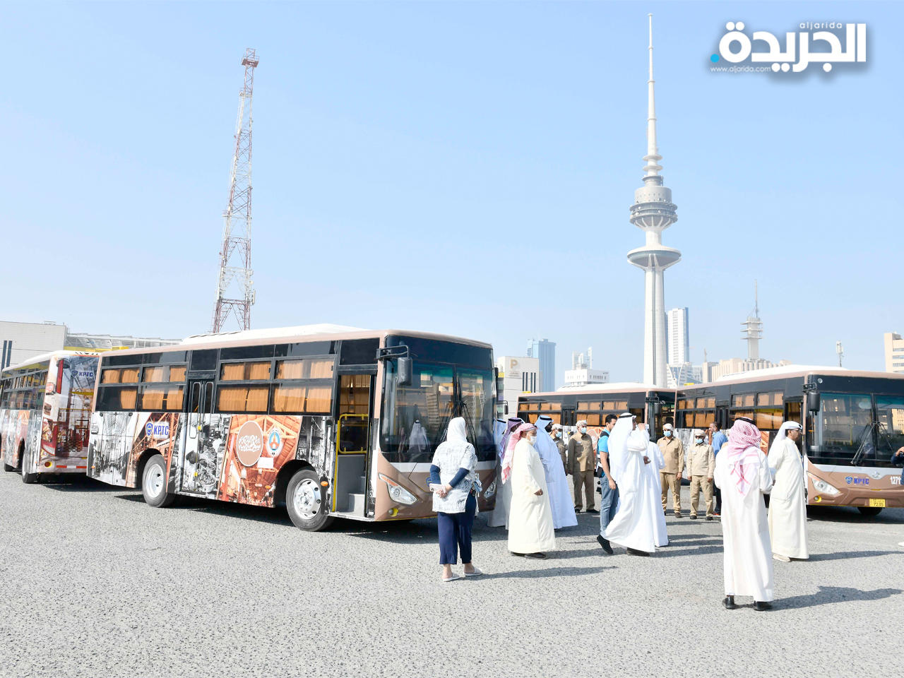 جانب من افتتاح خدمة النقل المجاني إلى منطقة المباركية