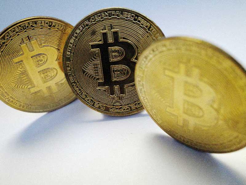 العملات الرقمية المشفرة