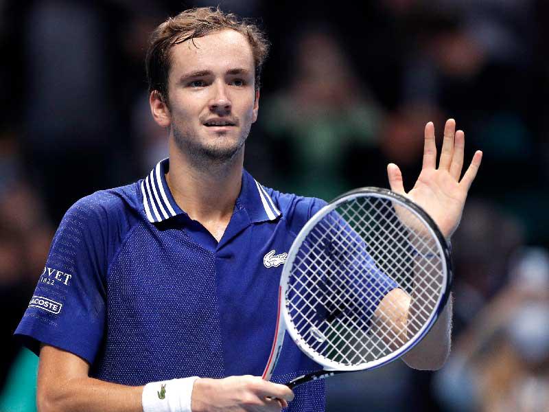  حامل اللقب والمصنف ثانيًا عالمياً الروسي دانييل مدفيديف