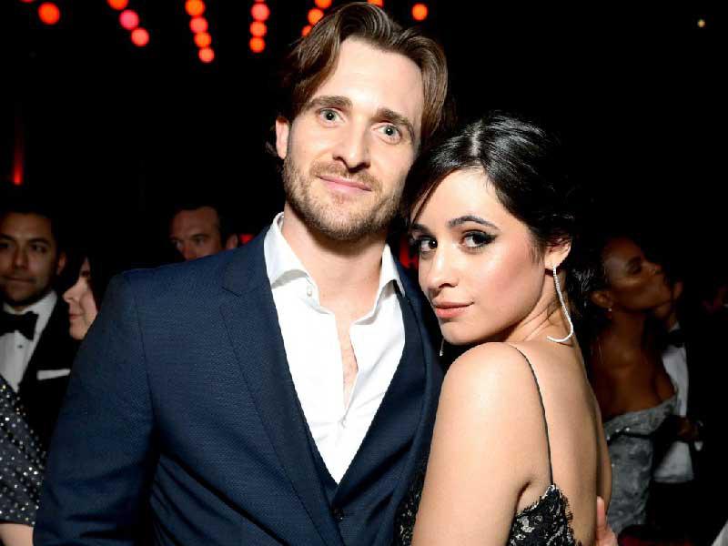 المغني شون مينديز و المغنية كاميلا كابيلو