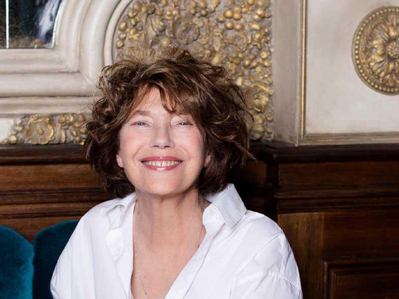 المغنية والممثلة جاين بيركين