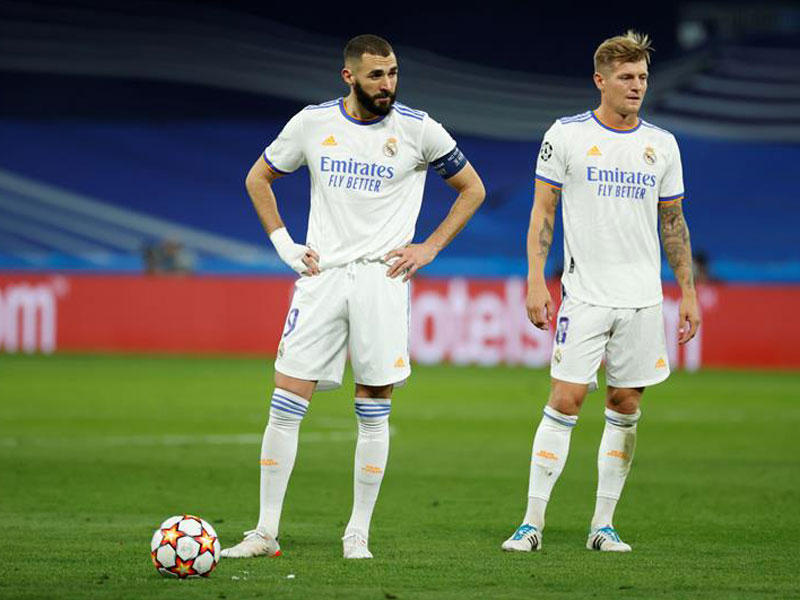 كروس وبنزيمة نجما الريال