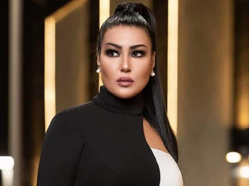 الفنانة سمية الخشاب