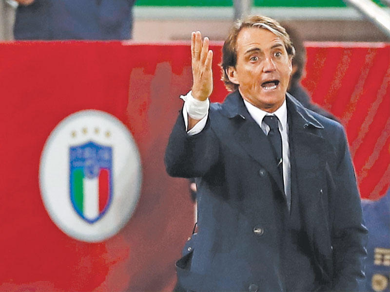 روبرتو مانشيني المدير الفني للمنتخب الإيطالي لكرة القدم 