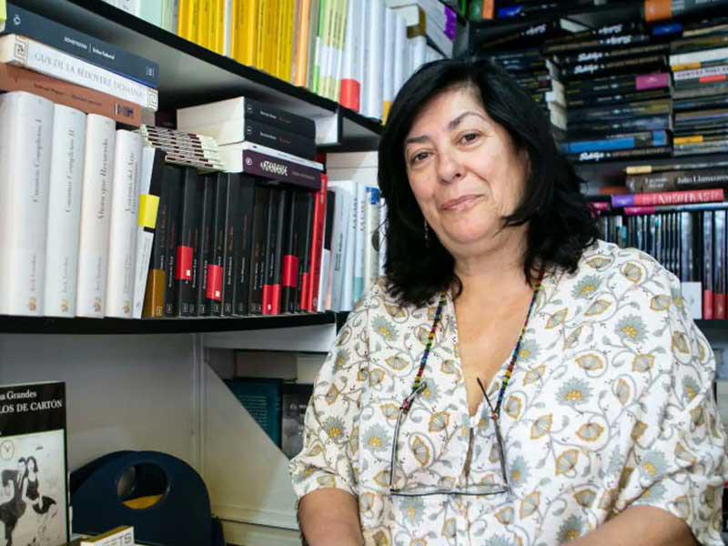 الأديبة والكاتبة الإسبانية ألمودينا غرانديز