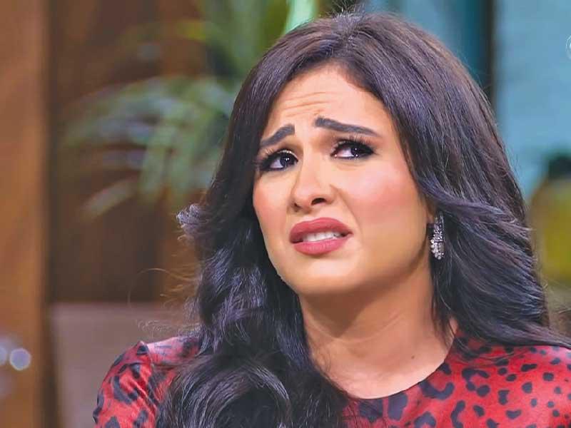 النجمة ياسمين عبدالعزيز