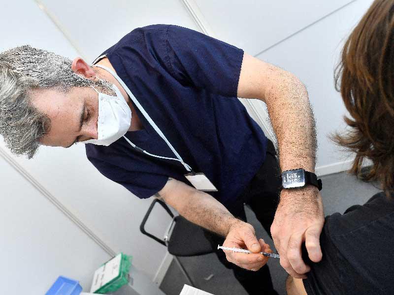 تطعيم فيروس كورونا