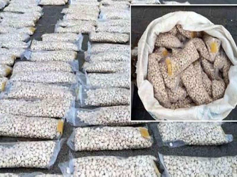 حبوب الكبتاغون المخدرة مخبأة ضمن شحنة من أكياس المعكرونة 
