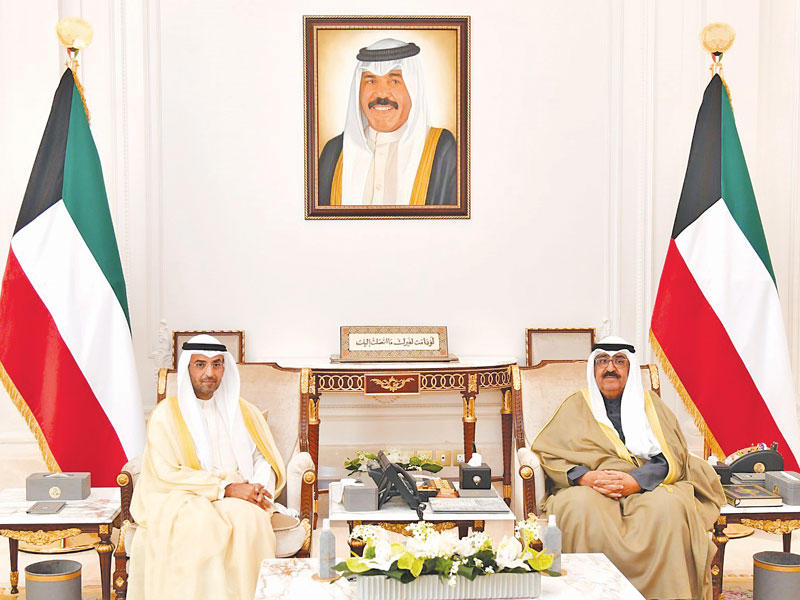 ولي العهد مستقبلاً الحجرف أمس