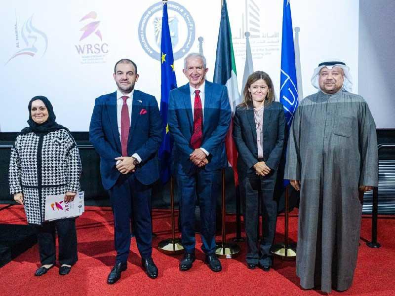 جانب من توقيع الاتفاقية