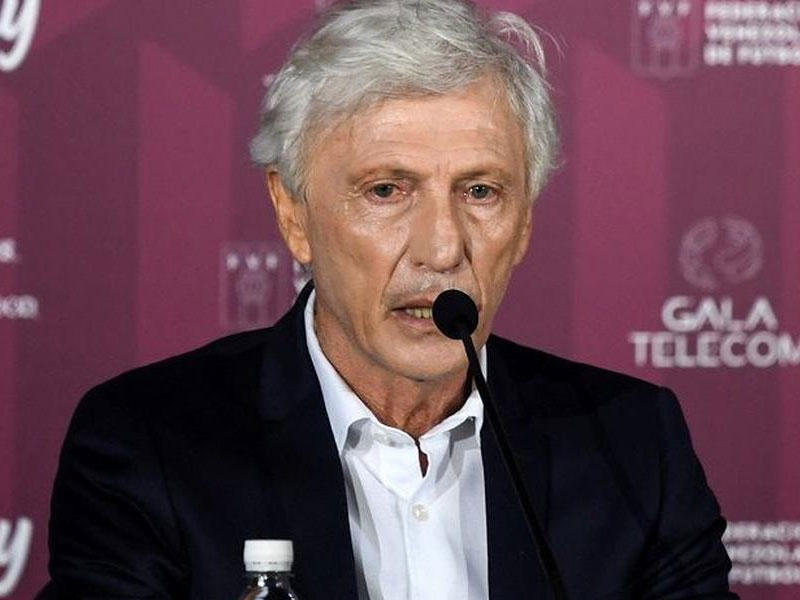 المدرب الأرجنتيني المخضرم خوسيه نيستور بيكرمان