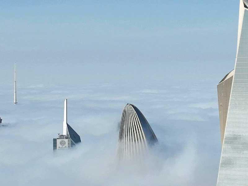 الضباب يبسط عباءة الجمالn