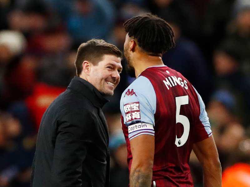 مينغز نجم أستون فيلا وجيرارد