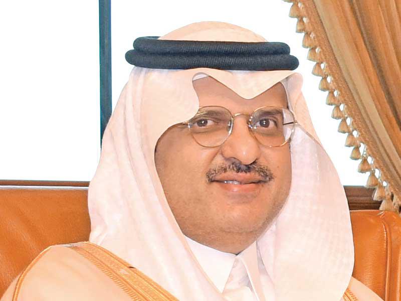 السفير السعودي لدى البلاد الأمير سلطان بن سعد 