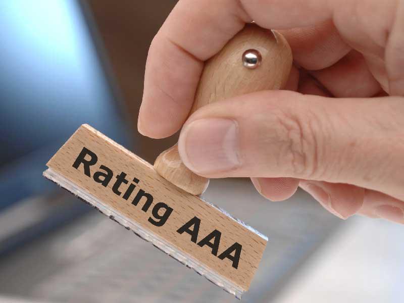 الارتقاء بالتصنيف الائتماني