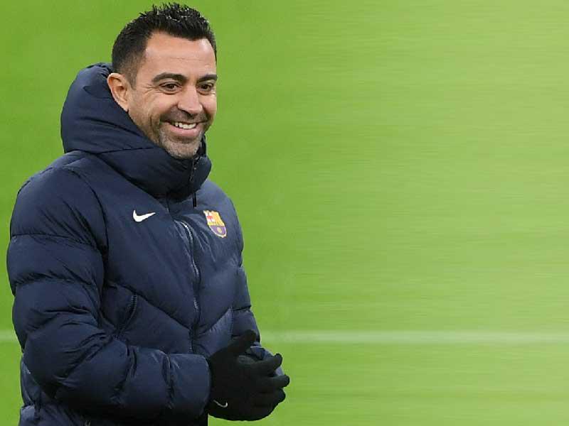 تشافي هرنانديز مدرب برشلونة