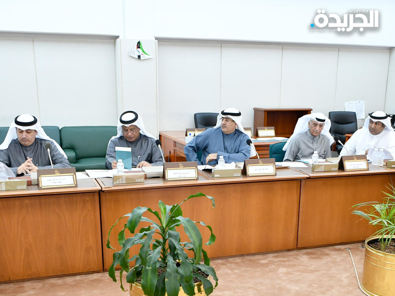 جانب من اجتماع اللجنة