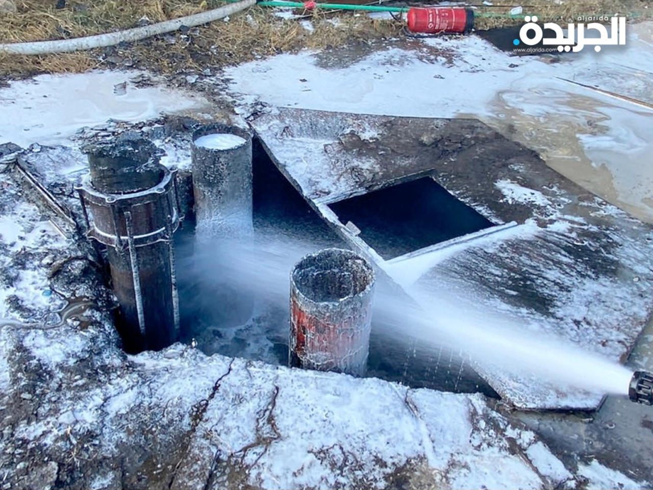 «الإطفاء» تخمد حريق منهول صرف صحي في ميناء الدوحة