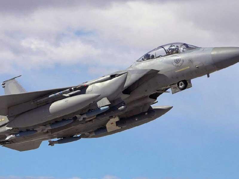 طائرة مقاتلة