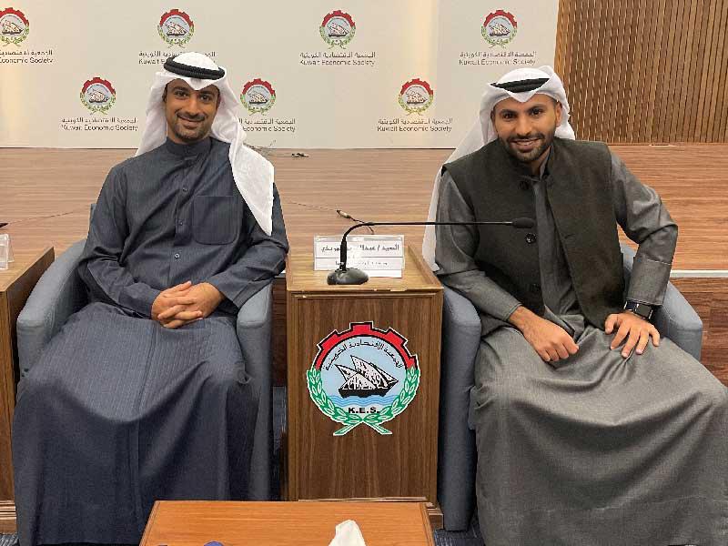  مساعد نائب الرئيس- إدارة الأصول- عبدالعزيز المريخي و نائب الرئيس التنفيذي لشركة رساميل دخيل الدخيل