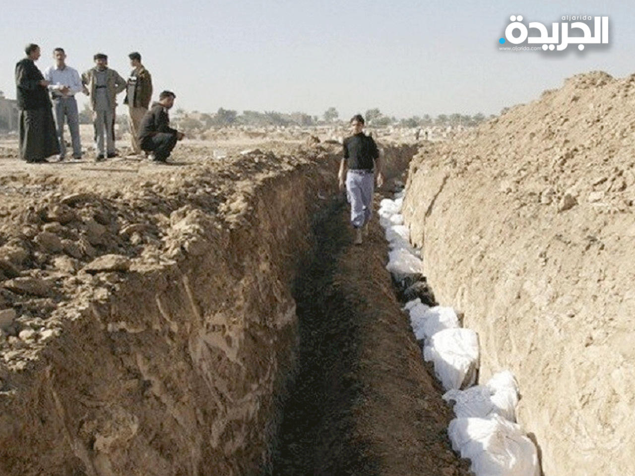 مقبرة جماعة لضحايا «داعش» في العراق