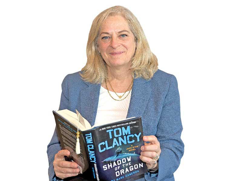 السفيرة الأميركية لدى الكويت ألينا رومانوسكي 